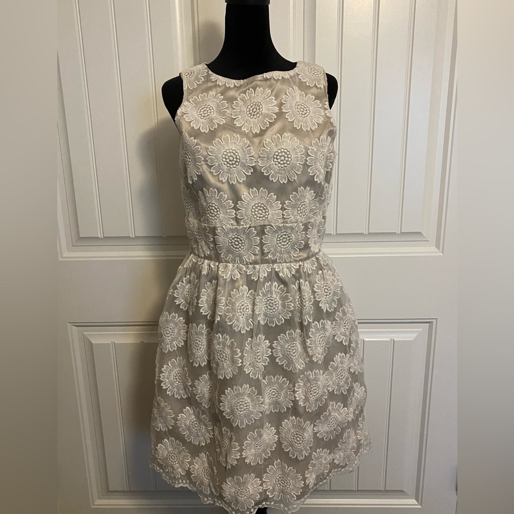 🩶 Beautiful Textured Dress